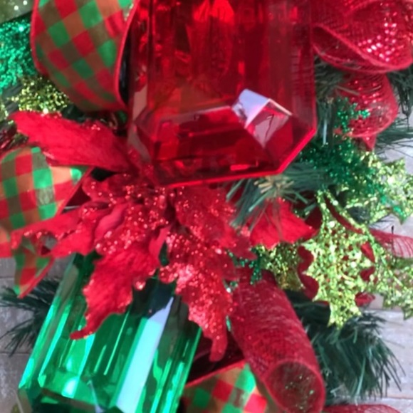 Handmade Holiday Door Swag. - Picture 3 of 4